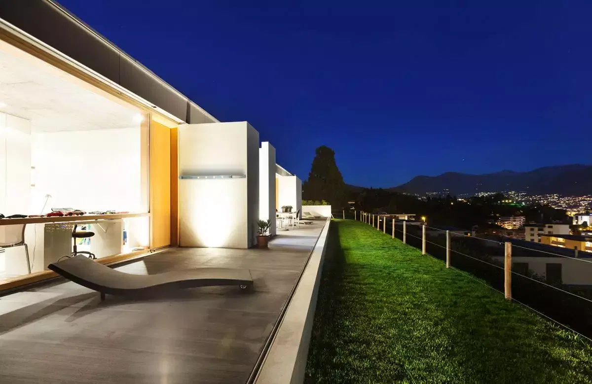 Heizstrahler mit Beleuchtung BURDA TERM 2000 IP65 L&H (191 cm) für Gastronomie & Terrasse – Bild 2