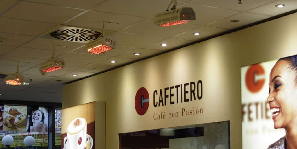 Halleheizung SMART IP24 Facedown in der Gastro