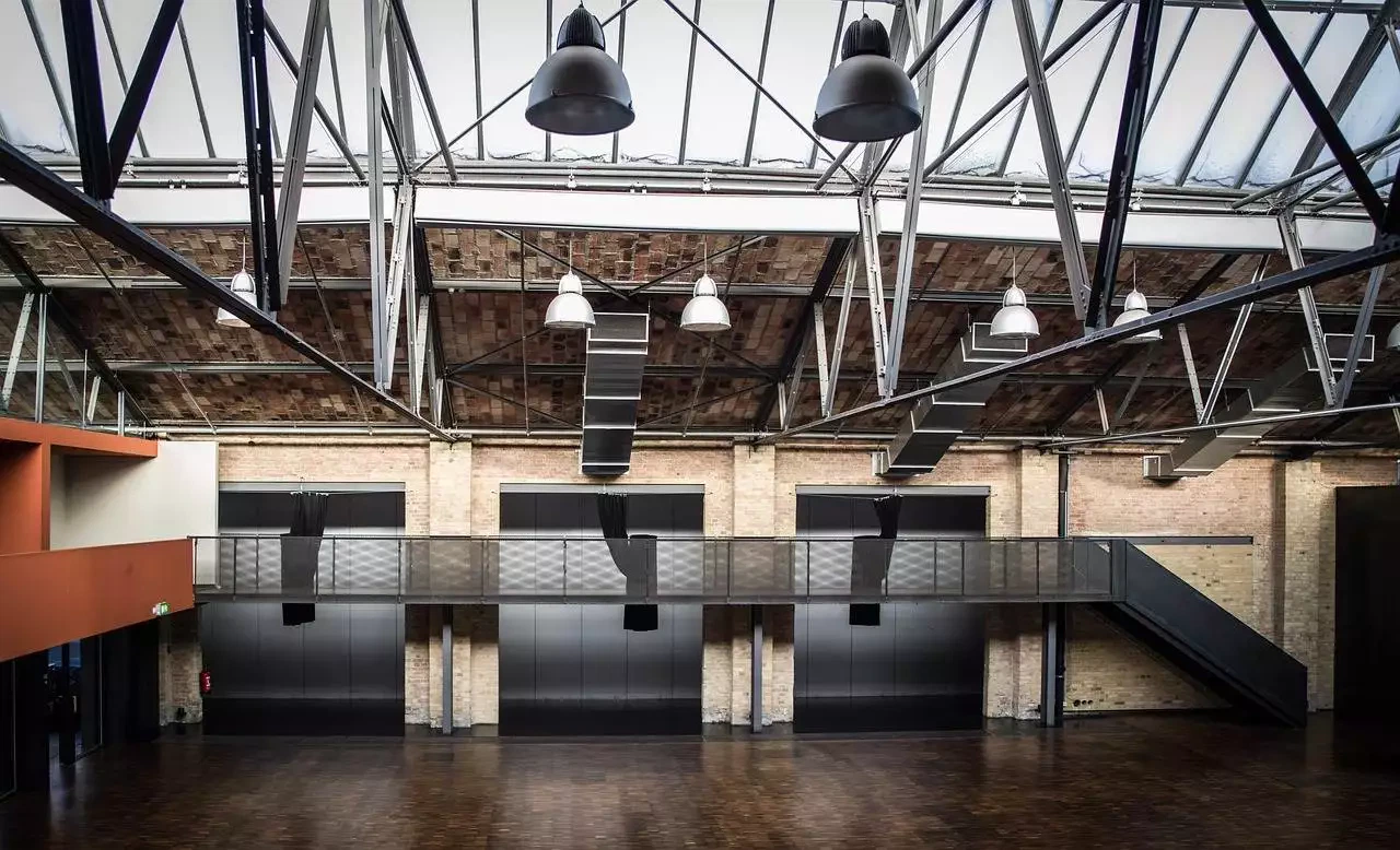 Infrarot Hallenheizungen: Die Lösung für großflächige Räume