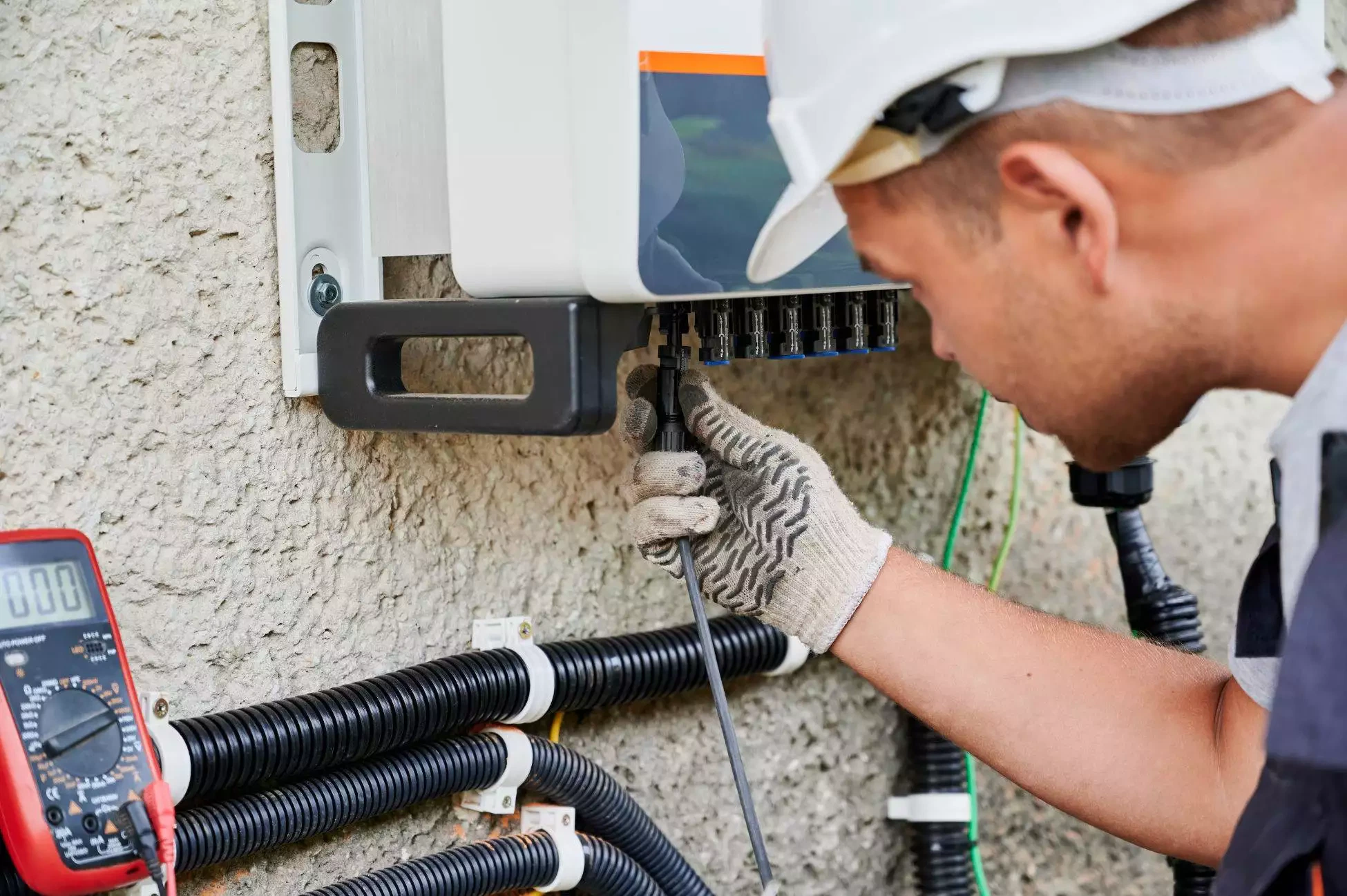 Ladeinfrastruktur Solarterrassendach Wechselrichter Wallbox Speicher